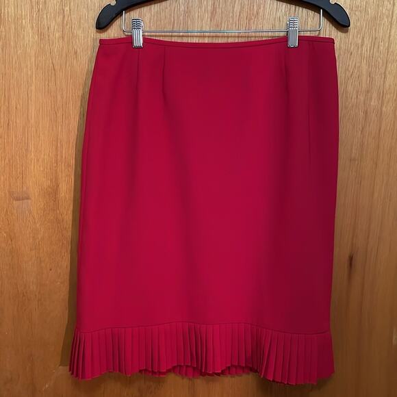 LE Suit Red 2-Piece Suit. 14P - Picture 5 of 6